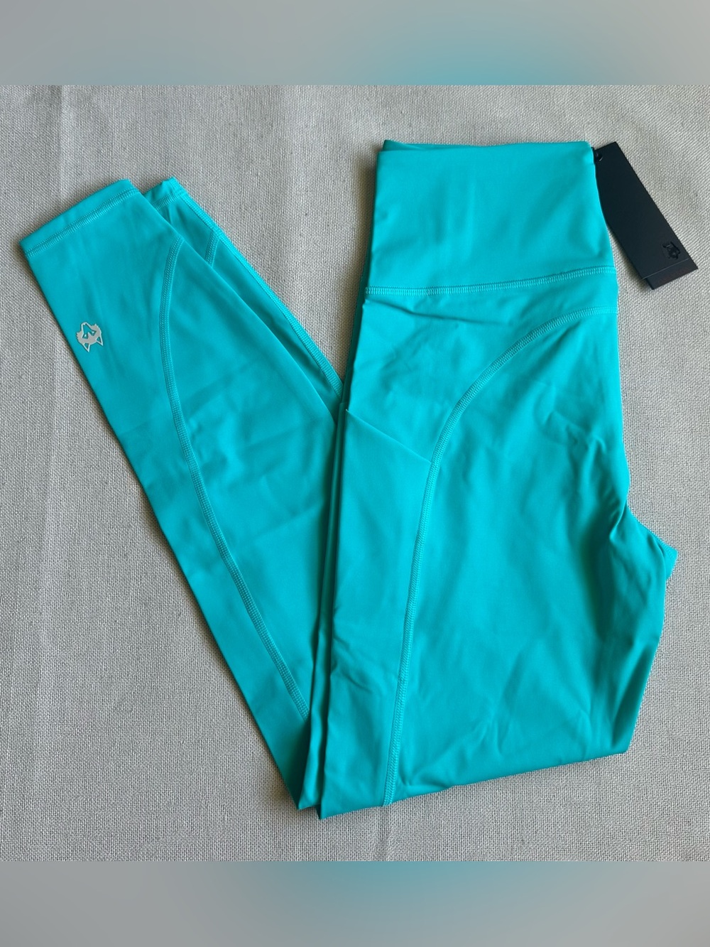 Greyson Soleil Lagoon Pocket Leggings New